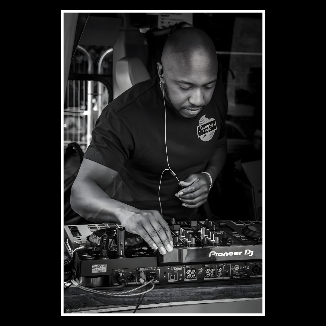 Vegar - UK Garage DJ and Garage Tape Packs resident